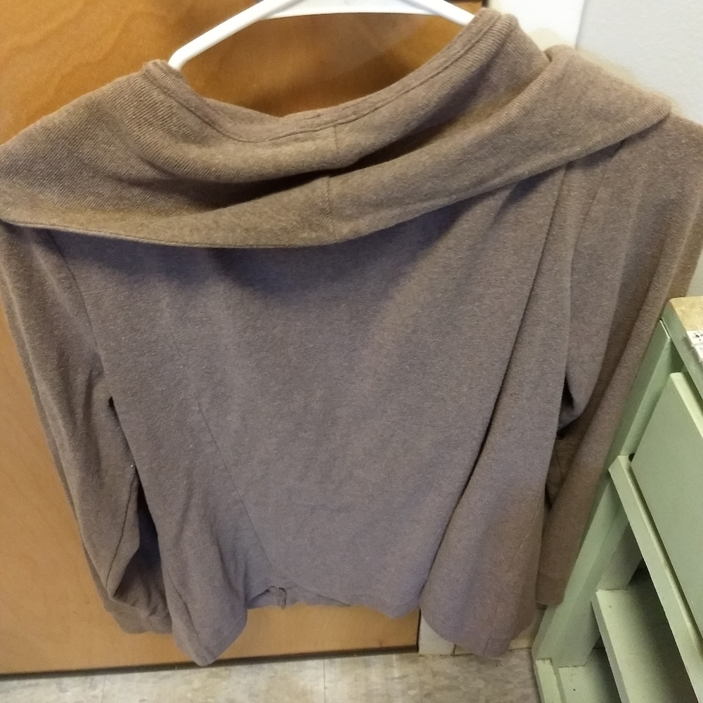 Shrug - Picture 2 of 5